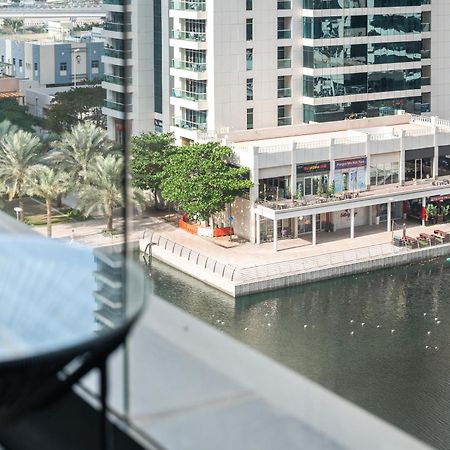 Upscale Studio Full Lake View In Goldcrest View Tower Dubaj Exteriér fotografie